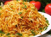 Салат з картоплею фрі