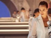 В сети появился первый тизер сериала с Деми Мур "Дивный новый мир" (Видео)