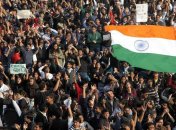 В Индии продолжаются массовые протесты против насилия над женщинам