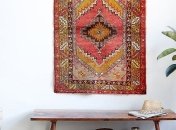 Чому килими на стінах повертаються в моду