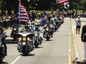 Сотни тысяч байкеров проехали по центру Вашингтона