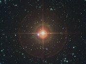 Астрономы наблюдали будущее Солнца на примере красного гиганта