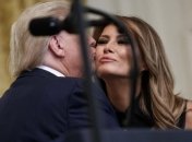 "Она в порядке": Трамп рассказал о состоянии здоровья своей супруги 