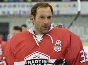 Петр Чех принял участие в прощальном матче хоккеиста Гавлата