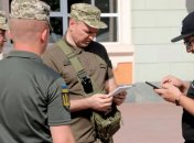 Військовослужбовці ТЦК з бодікамерою