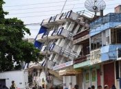 Число жертв мощного землетрясения в Мексике превысило 60 человек