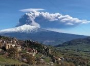 Активность вулкана Этна на Сицилии остается неизменной