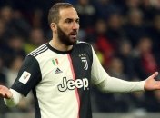 Игуаин пытался покинуть Италию на частном самолете