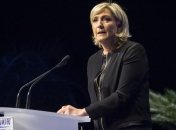 Ле Пен пообещала выдворить из Франции всех осужденных иностранцев