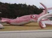 Назріває скандал: місто витратило гроші з ковід-фонду на величезну статую (відео)