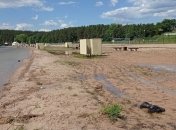 Залитый пляж и ароматы навоза: фото популярного курорта в Беларуси удивили сеть