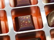 Теперь наносить голограммы можно прямо на шоколад