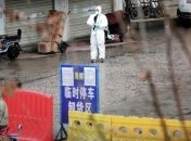 Китайське місто Хуанганг "закривають" через коронавірус