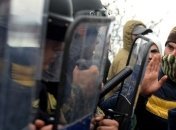 Мигранты подрались с македонской полицией