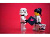 Школьная любовь: идеи подарков для мальчиков и девочек на День святого Валентина 2020