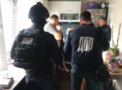 Проведены обыски на работе и дома