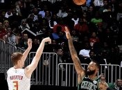 Украинец Лень набрал 17 очков в матче НБА Атланта - Бостон (Видео)