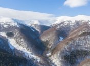 Украинцев предупреждают о сходе лавин в Карпатах