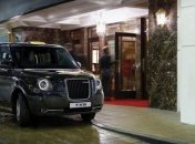 Geely представила новый автомобиль-такси 