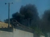 Была слышна стрельба: Возле посольства США в Ливии произошел пожар