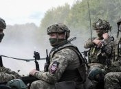 Порошенко и Гройсман поздравили пехотинцев ВСУ с профессиональным праздником