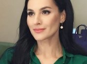 Маша Ефросинина поделилась снимком с семьей в патриотичном стиле 