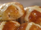 Hot cross buns - английские горячие булочки с крестиками