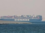 Блокировавшее Суэцкий канал судно Ever Given никак не дойдет до места назначения: что произошло в этот раз
