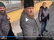 Священник, который напал на журналистов в Лавре