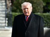 Дональд Трамп снова появился с синяком на руке