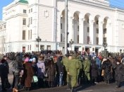 В Донецке проходят похороны боевика "Гиви"