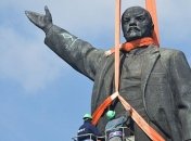 Декоммунизация: сколько переименовали городов и уничтожили памятников Ленину