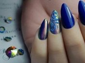 Маникюр на Новый Год 2019: холодные оттенки для зимних праздников (Фото)