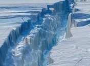 Спутники NASA получили снимок гигантского айсберга в Антарктиде