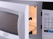 Основные ошибки при использовании микроволновки (Фото)