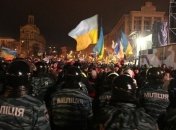 Парламент Крыма решил, Евромайдан угрожает автономии полуострова