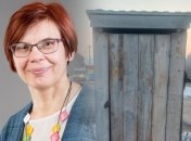 Светлана Каверзина считает, что деревянный туалет - вполне приемлем для российских водителей