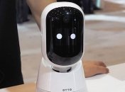 Робот-помощник Samsung Otto поддержит беседу и присмотрит за домом (Видео)