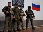 Не щадили навіть дівчат: у Криму бойовики ПВК жорстоко побили відвідувачів кафе (відео)