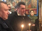 Катастрофа самолета МАУ: Данилов в Иране почтил память погибших украинцев