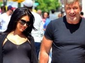 Жена Алека Болдуина показала селфи сразу после родов