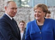 Путин и Меркель созвонились из-за событий в Беларуси