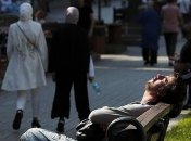 Три четверти украинцев планируют провести майские праздники дома 