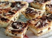 Рецепт дня: нежнейшее творожное пирожное с изюмом (Фото)