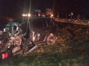 В серьезной аварии на Львовщине насмерть разбился молодой парень, двое пострадали (фото)