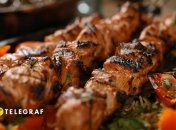 Є деякі секрети, які допоможуть зробити шашлик ідеальним  (зображення створено за допомогою ШІ)