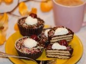 Поздравления с днем рождения на 18 июня в стихах и открытках