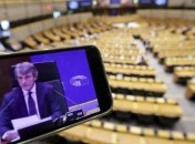 "Европа реагирует": Европарламент передал сотню автомобилей для ухода за больными Covid-19