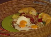 Яйца с беконом