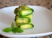 Кабачкові конвертики — неймовірно смачна закуска